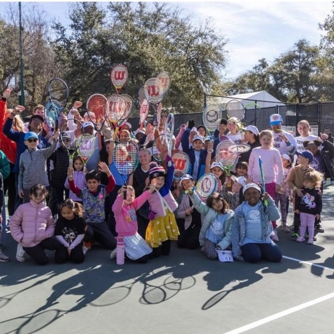 Andy_Roddick_Foundation_Image_-_Geau_Sport_-_Charity_Initiatives_3.jpg
